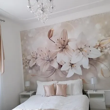 Napsugár Apartman
