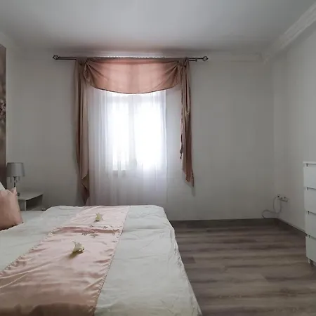 Napsugár Apartman