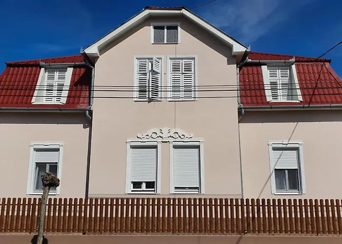 Napsugar Appartement *